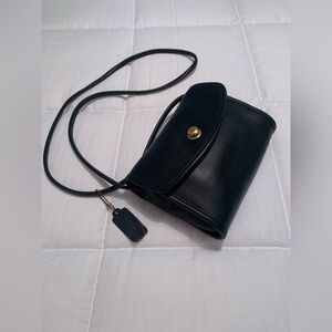 Vintage Coach Chrystie 9892 Black Leather Crossbody Bag No. B5D-9892 made in USA